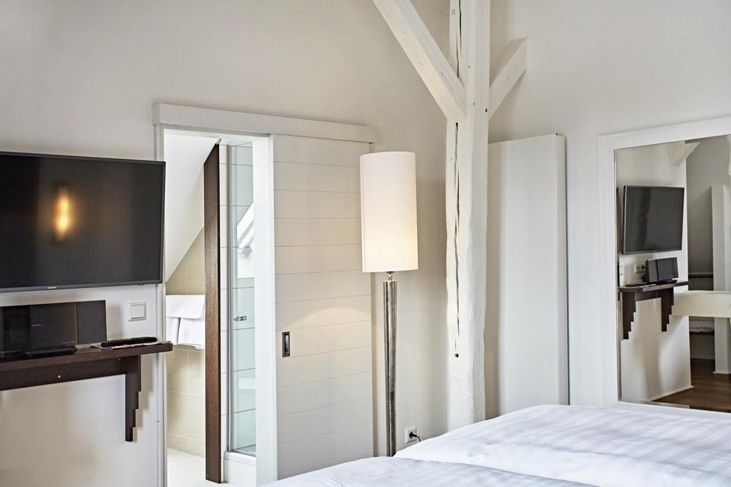 Hotel Zur Wartburg Реда-Виденбрюк Экстерьер фото