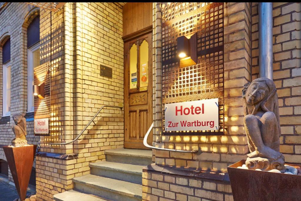 Hotel Zur Wartburg Реда-Виденбрюк Экстерьер фото